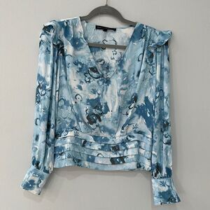 White House Black Market Banded Bottom Blouse Ruffle at Shoulder Watercolor Sz 4